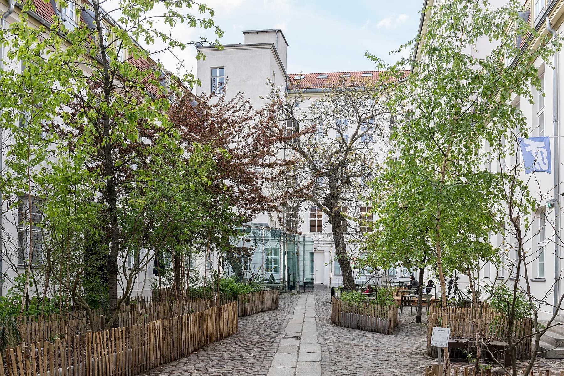 KW courtyard and Café Bravo in 2017, before the café’s recent redesign