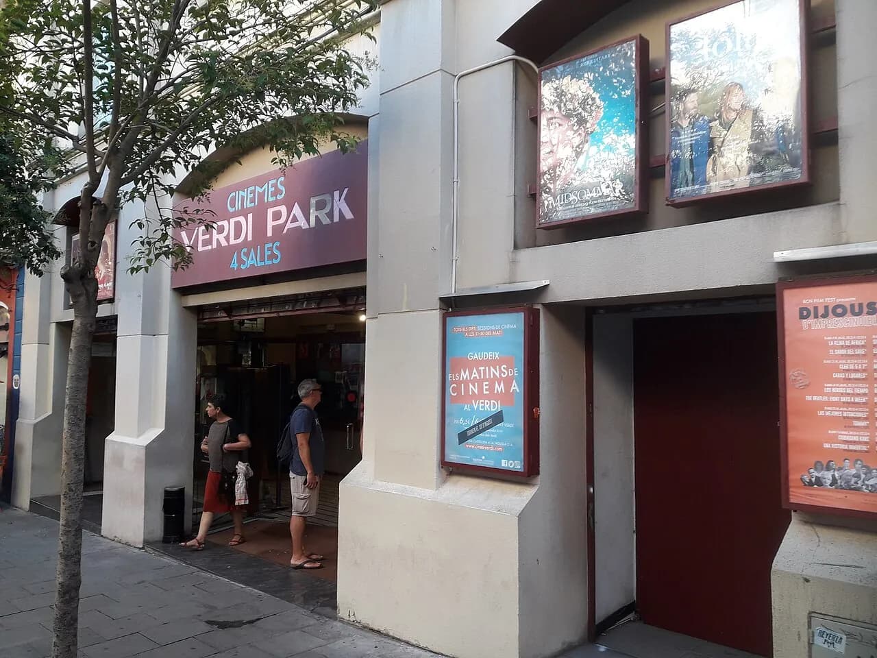 Archival photograph of Cinemes Verdi, Barcelona (2019)