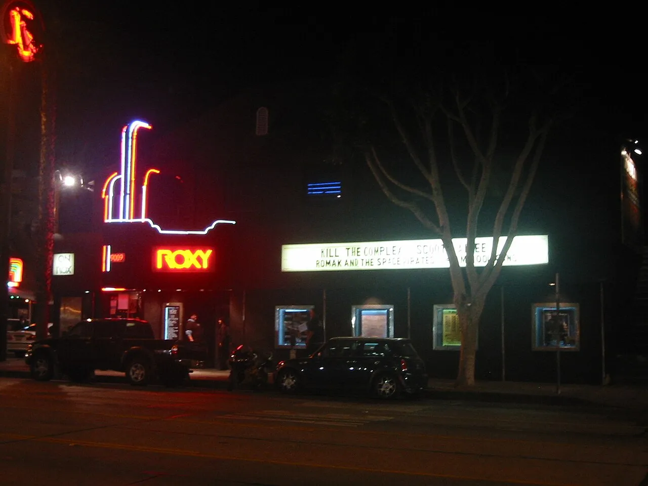 Archival photograph of The Roxy Theatre, Los Angeles (2007)
