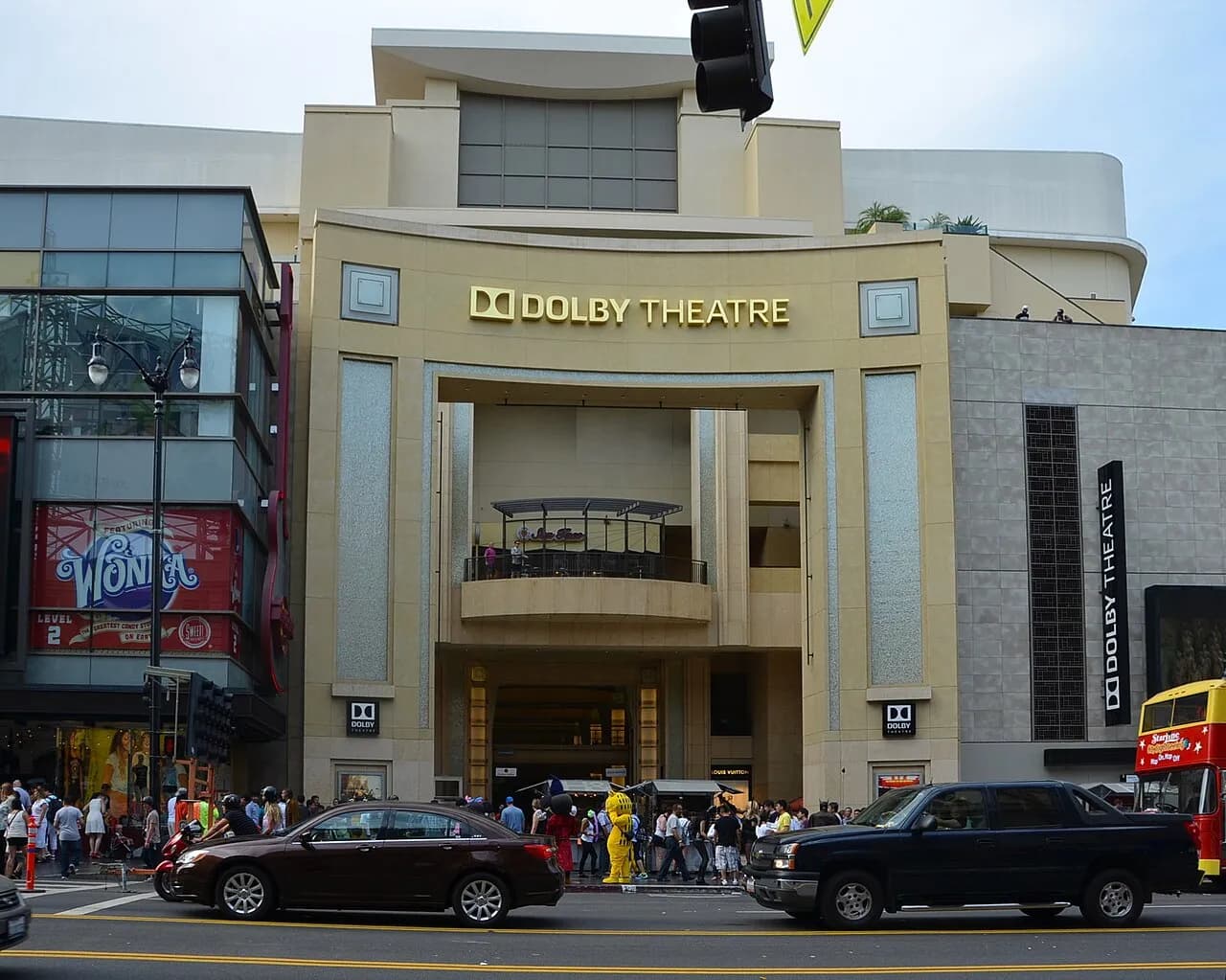 Archival photograph of Dolby Theatre, Los Angeles (2015)