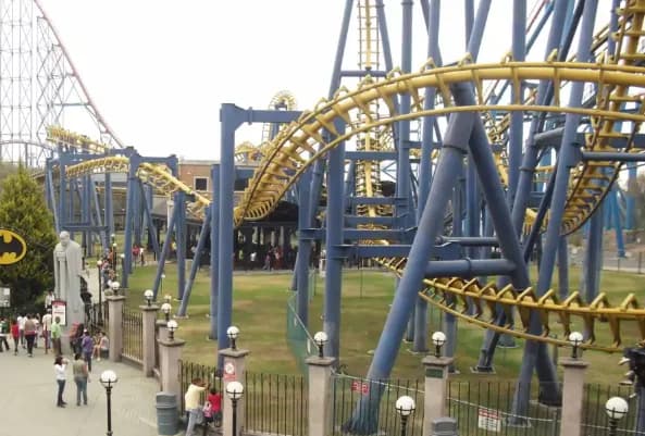 Archival photograph of Six Flags México, Mexico City (2012)