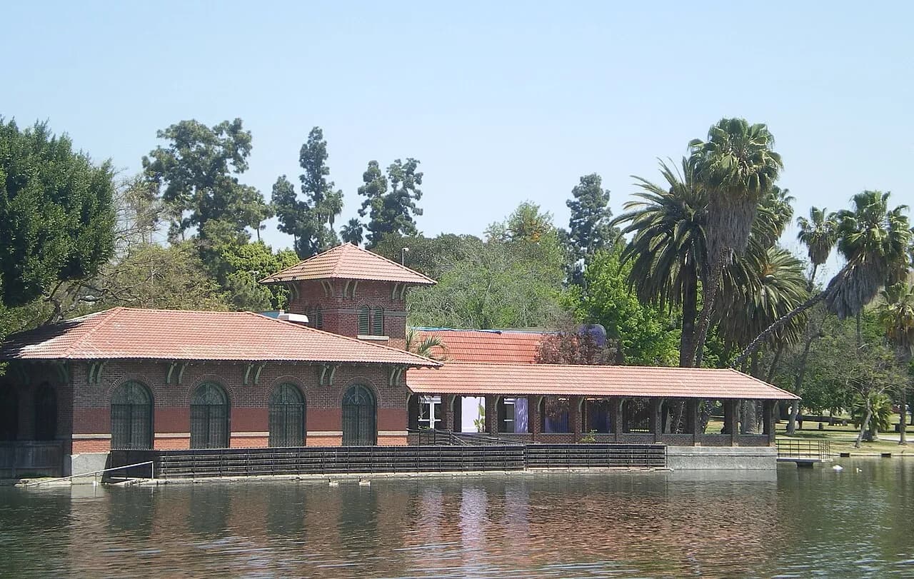 Archival photograph of Lincoln Park, Los Angeles (2008)