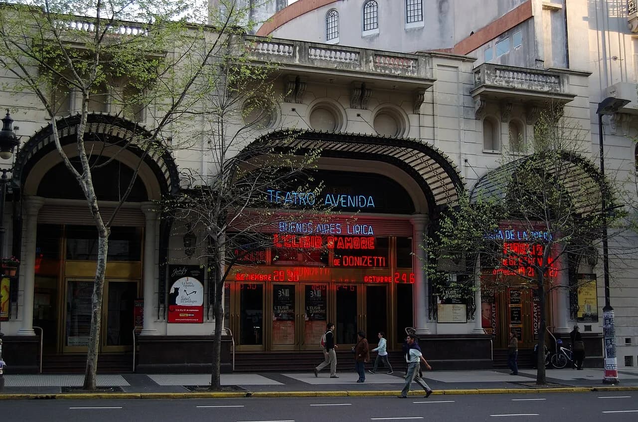 Fotografía de archivo: Teatro Avenida