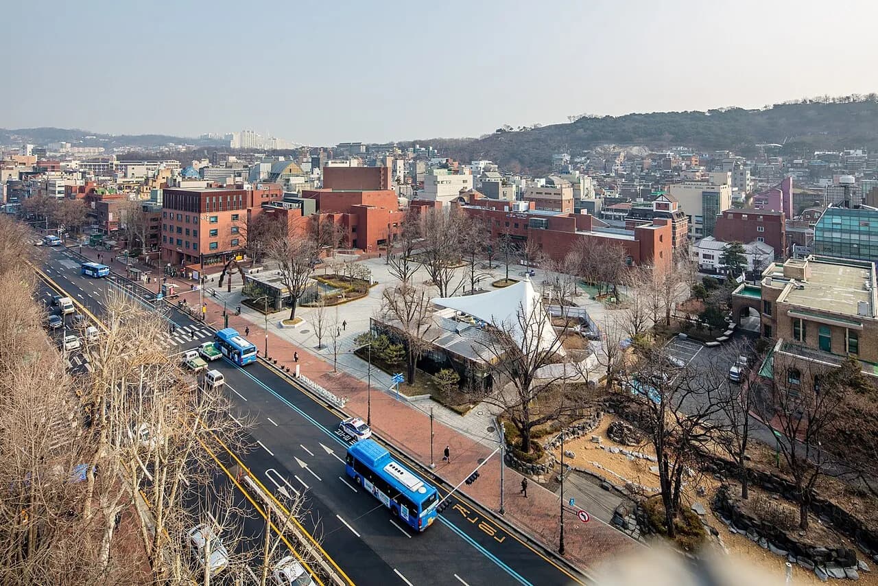 마로니에공원의 기록 사진