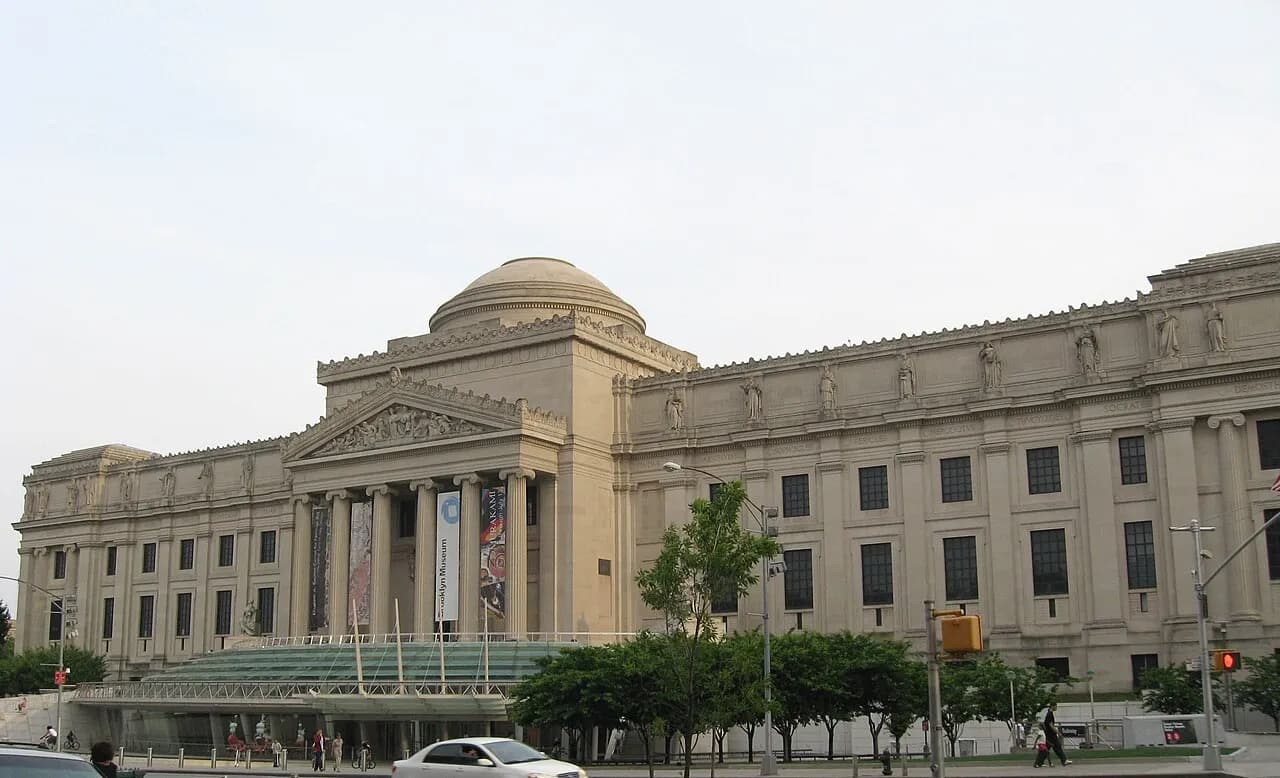 Archival photograph of Brooklyn Museum, New York (2008)