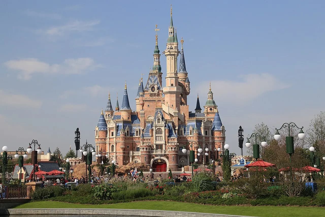 Archival photograph of Shanghai Disneyland, Shanghai (2016)