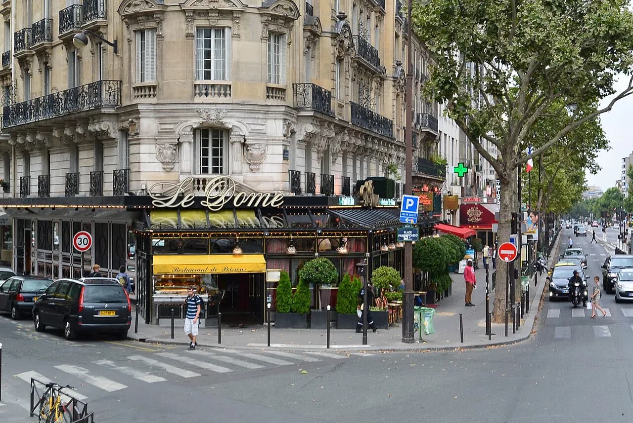 Archival photograph of Le Dôme, Paris (2013)