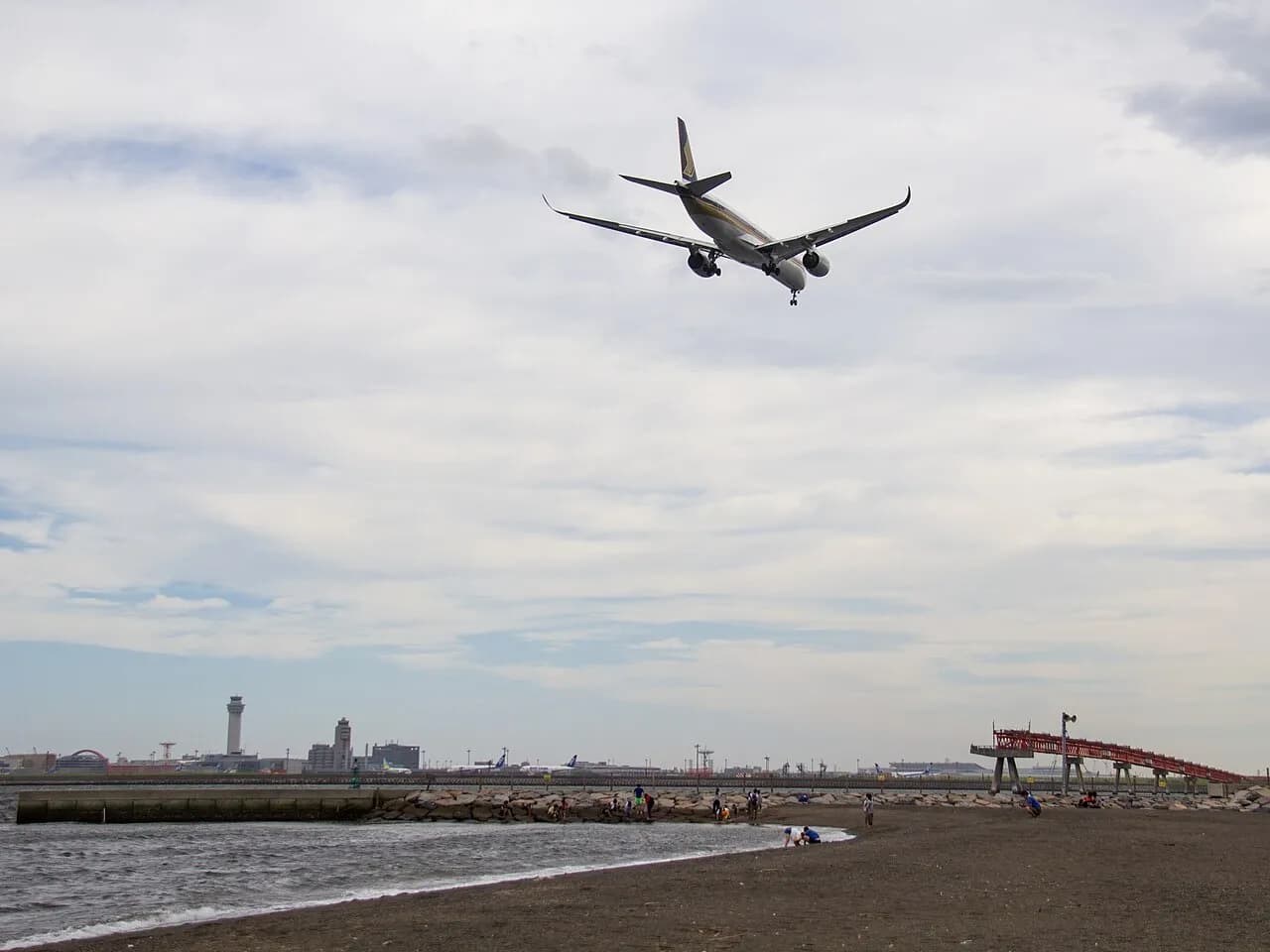 Archival photograph of Jōnanjima Seaside Park, Tokyo (2018)