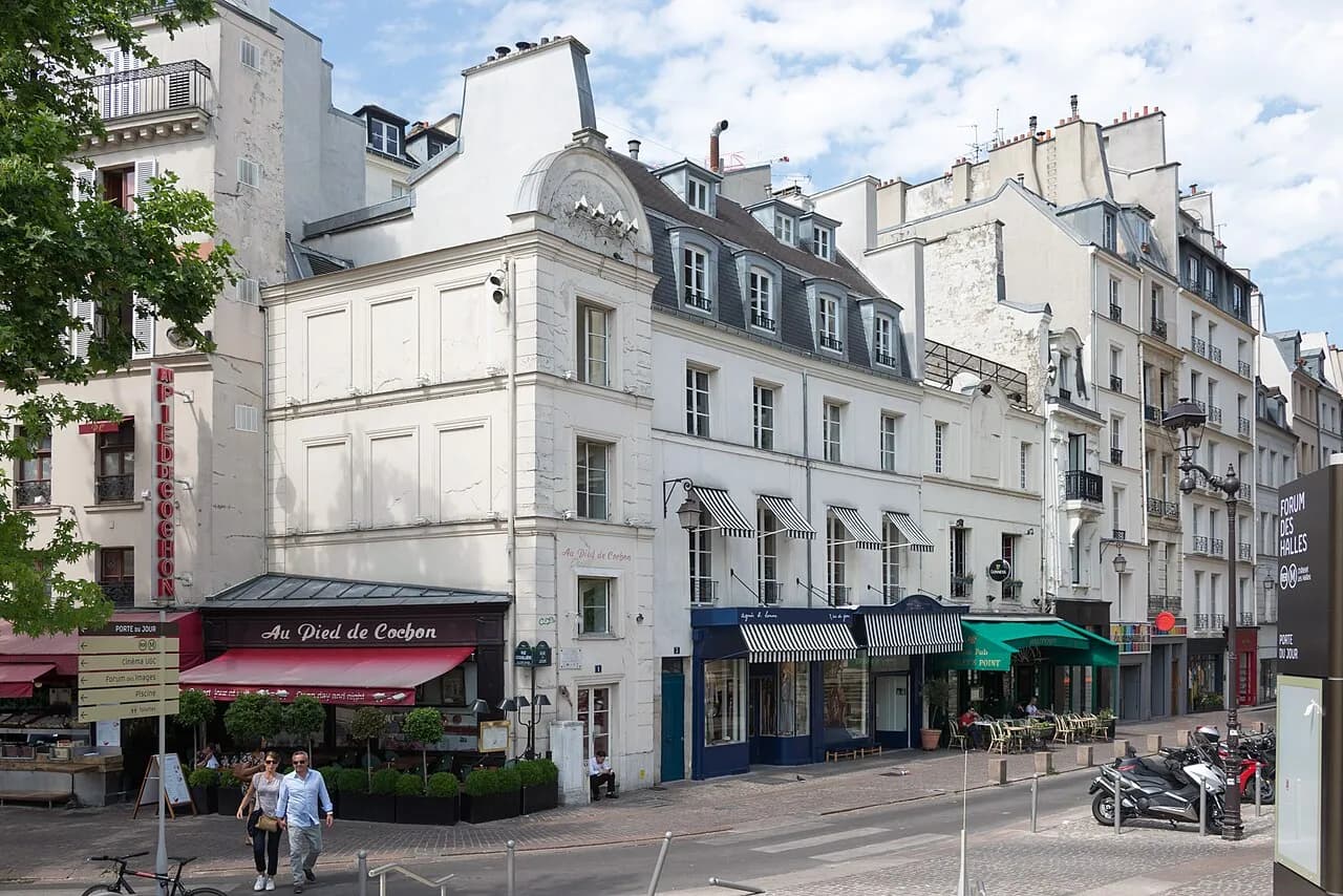 Archival photograph of Au Pied de Cochon, Paris (2017)