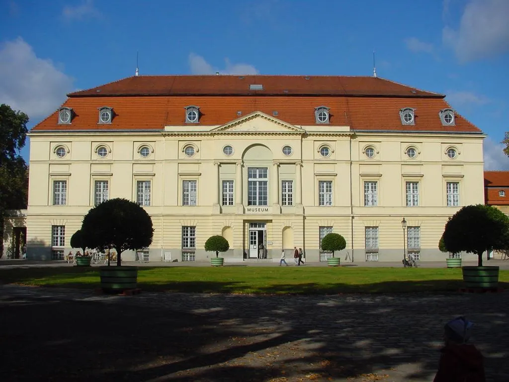Archival photograph of Käthe-Kollwitz-Museum Berlin, Berlin (2004)