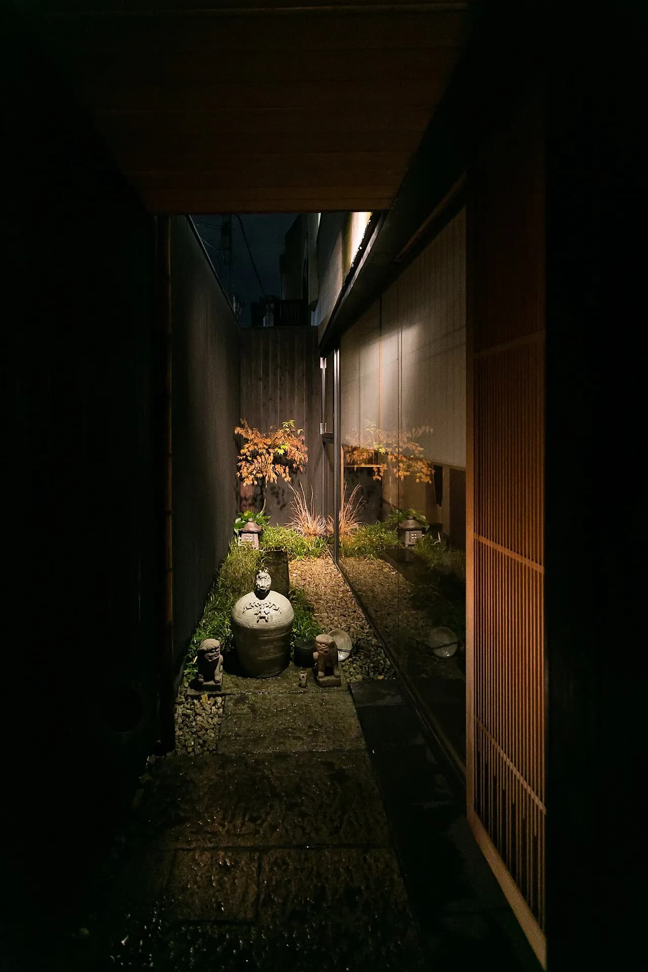 Archival photograph of Kagurazaka Ishikawa, Tokyo (2013)