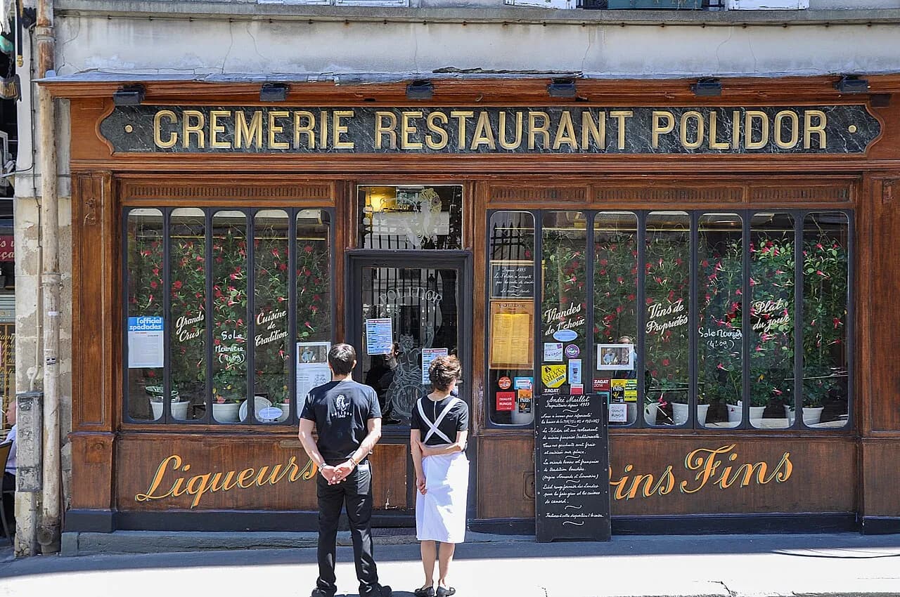 Archival photograph of Polidor, Paris (2014)