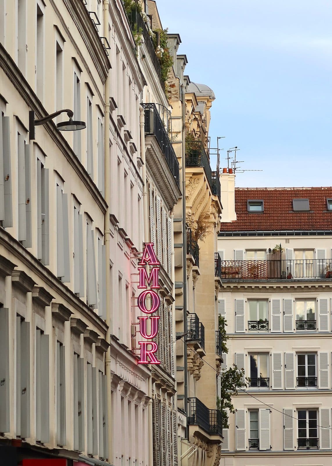 Entrance to Hôtel Amour on rue de Navarin in Paris, photographed in September 2025