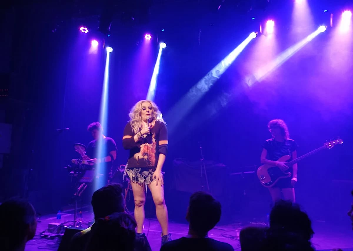 La Prohibida en concierto en La Tangente (2024)