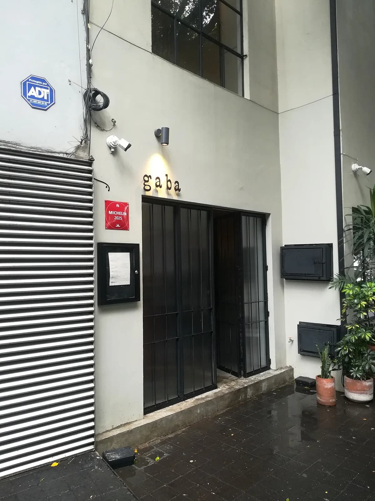 Fachada de Gaba (2026)