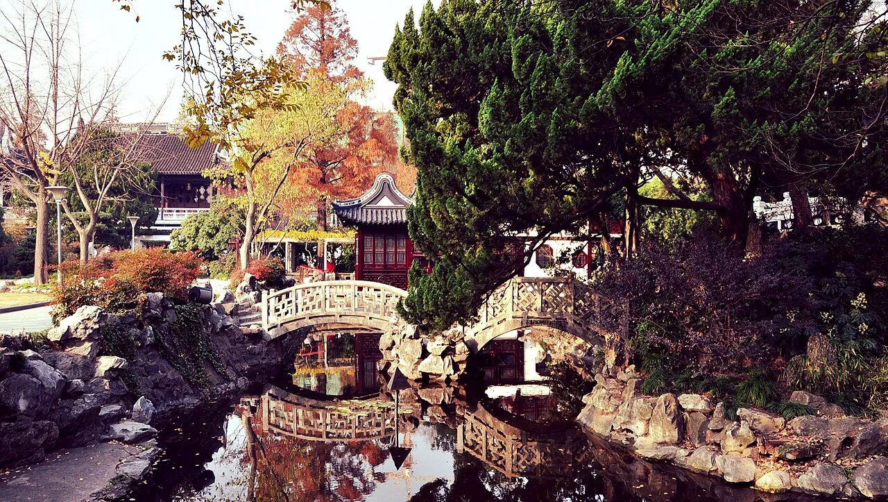 Archival photograph of Guilin Park, Shanghai (2012)