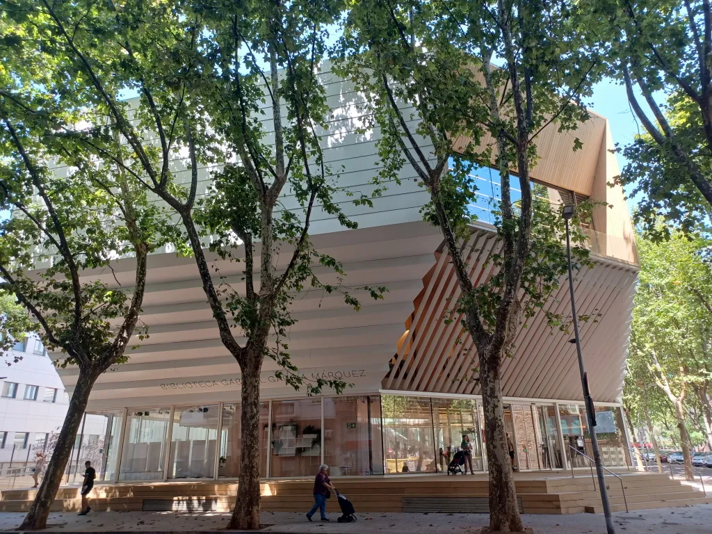 Archival photograph of Biblioteca Gabriel García Márquez, Barcelona (2022)