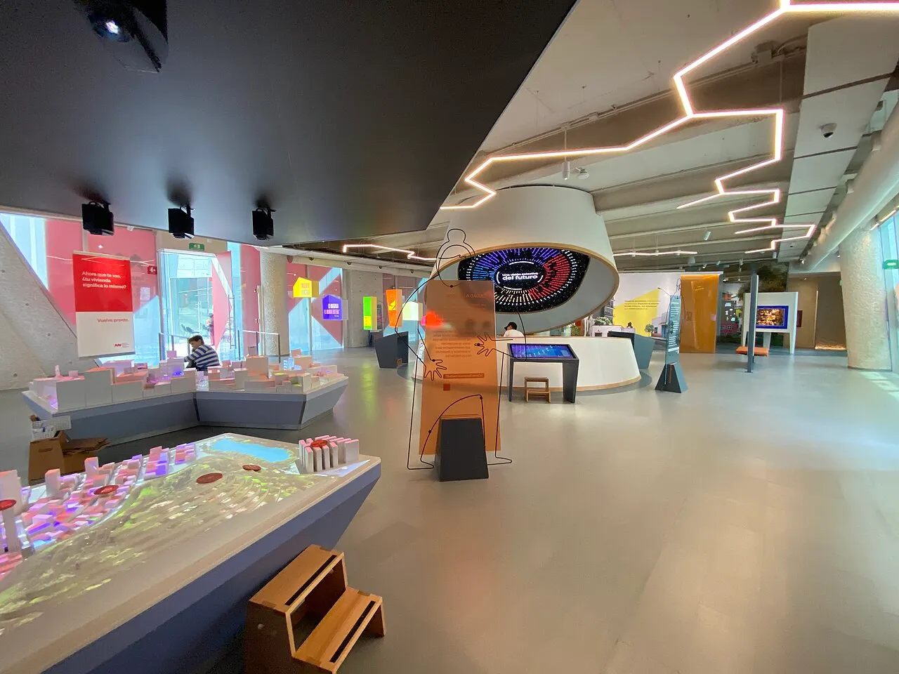Archival photograph of Museo Nacional de la Vivienda, Mexico City (2023)