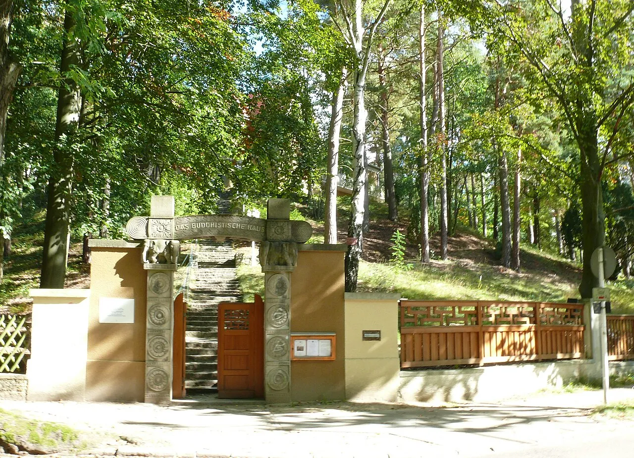 Archival photograph of Das Buddhistische Haus, Berlin (2015)