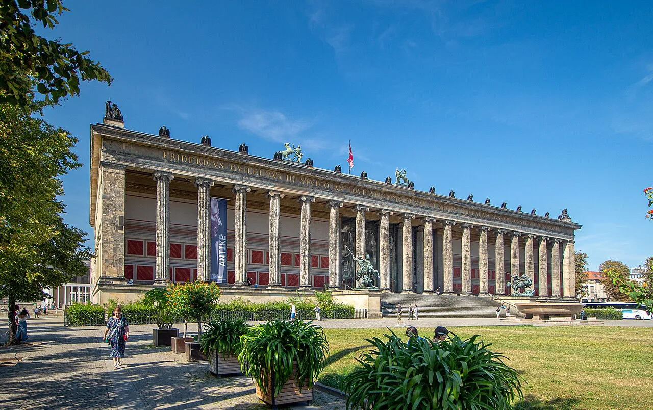Archival photograph of Altes Museum, Berlin (2024)