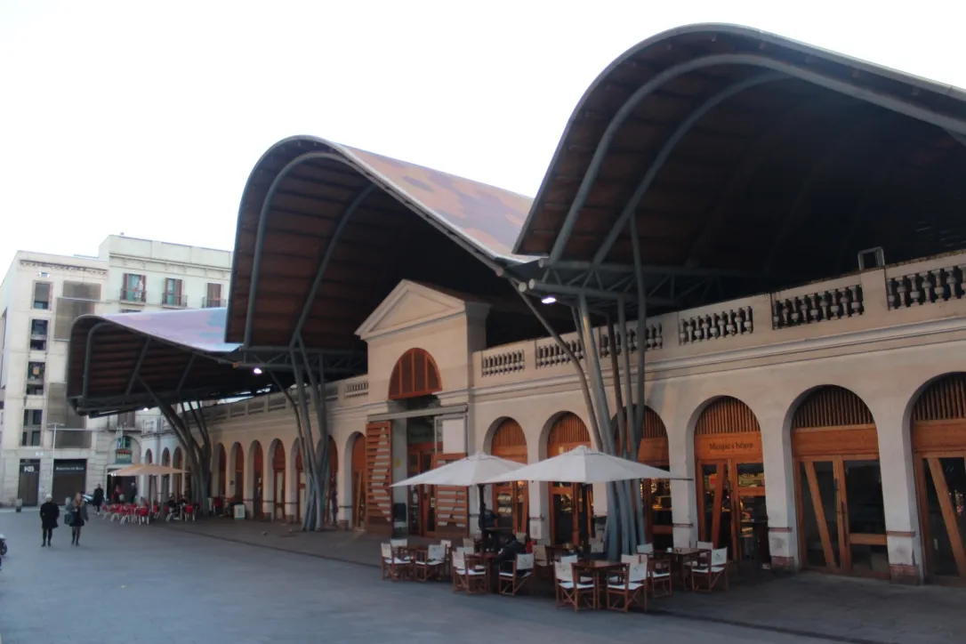 Archival photograph of Mercat de Santa Caterina, Barcelona (2016)