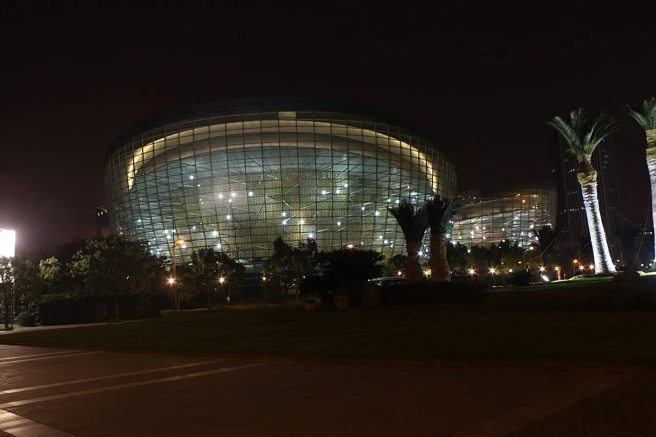 Archival photograph of Shanghai Oriental Art Center, Shanghai (2011)