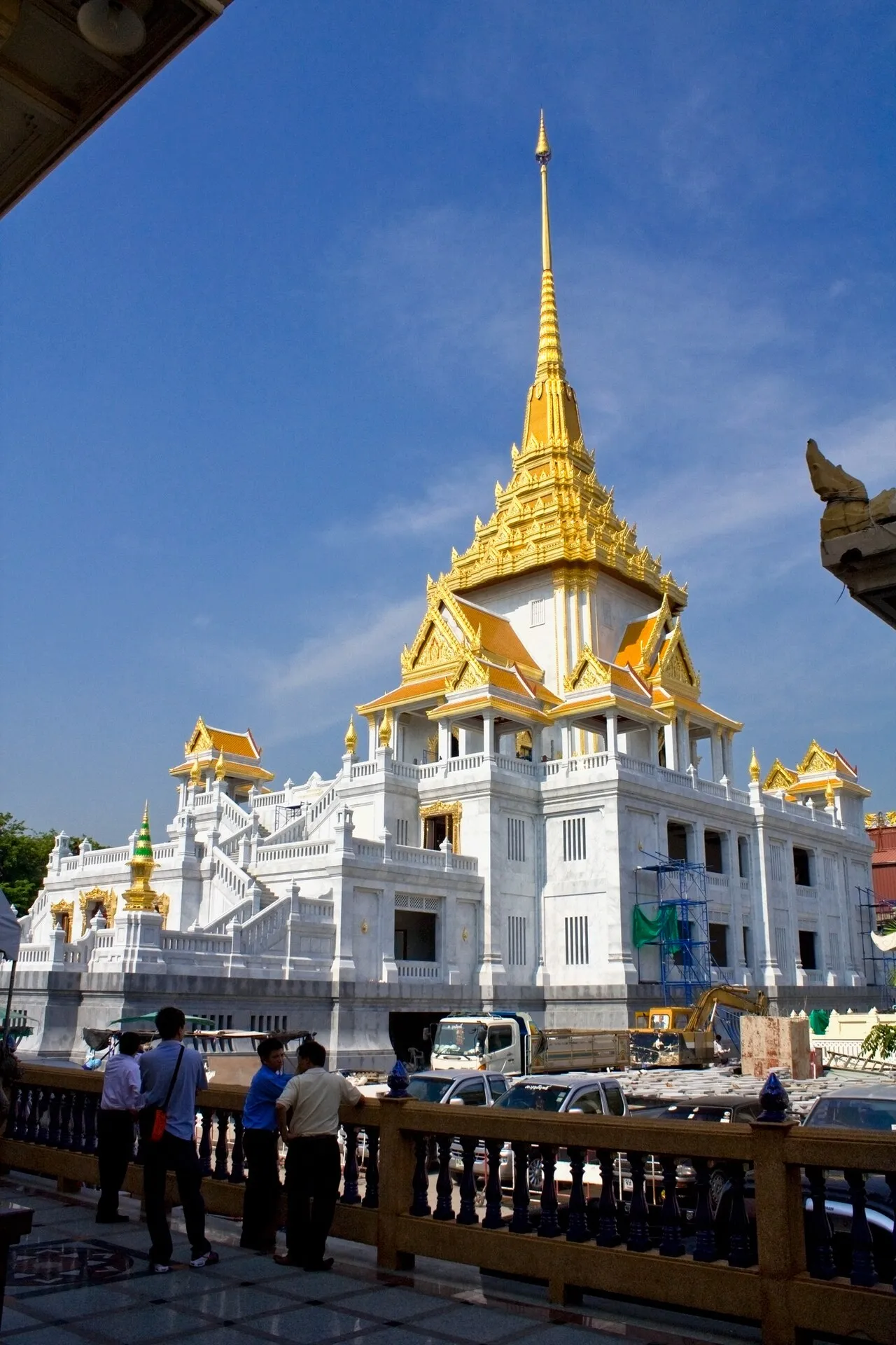 Archival photograph of Wat Traimit, Bangkok (2009)