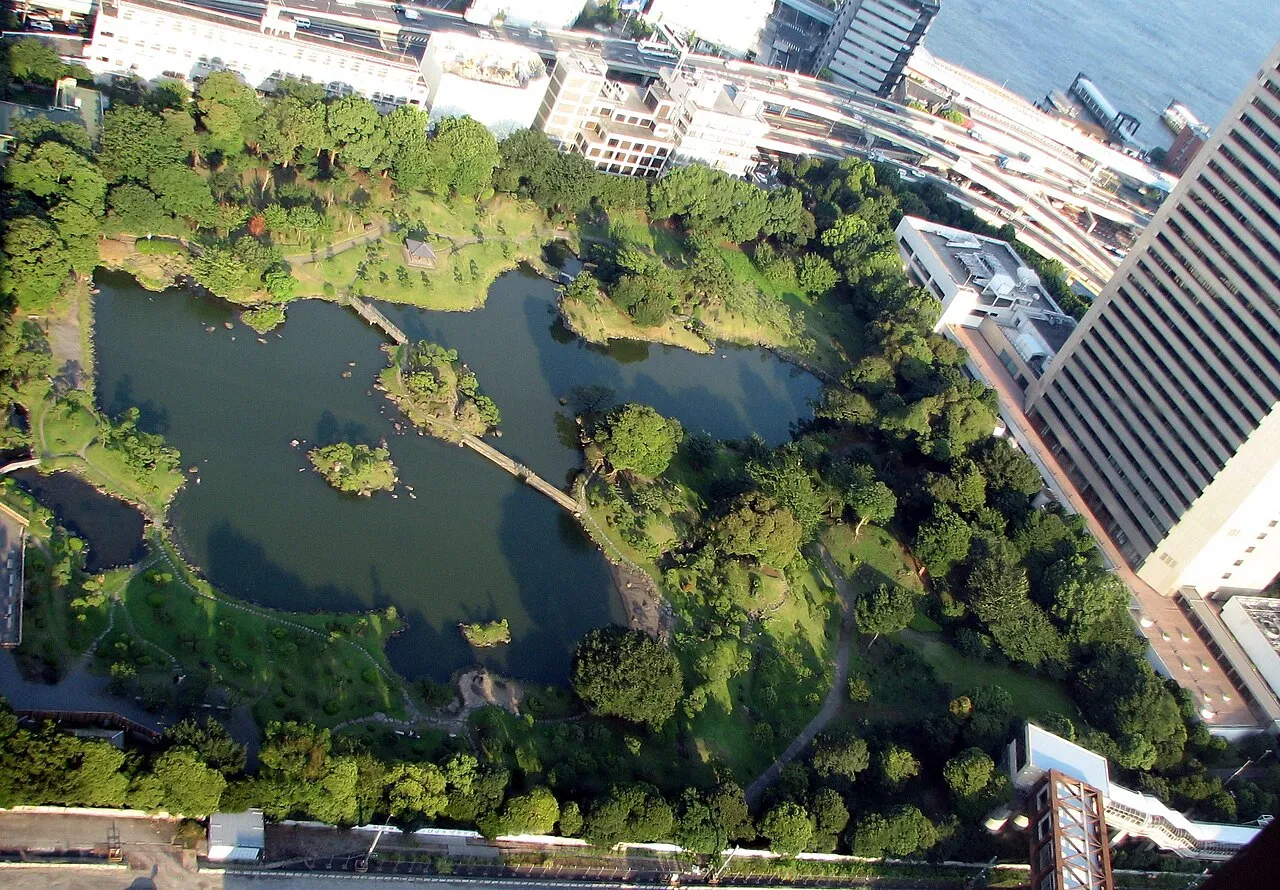 Archival photograph of Kyu Shiba Rikyu Gardens, Tokyo (2006)