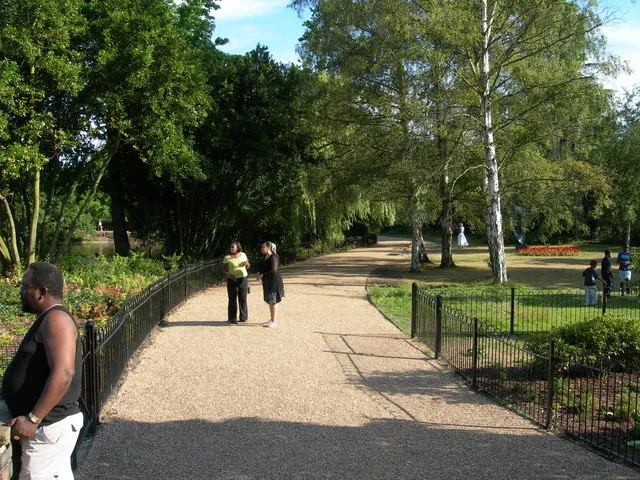 Archival photograph of Dulwich Park, London (2006)