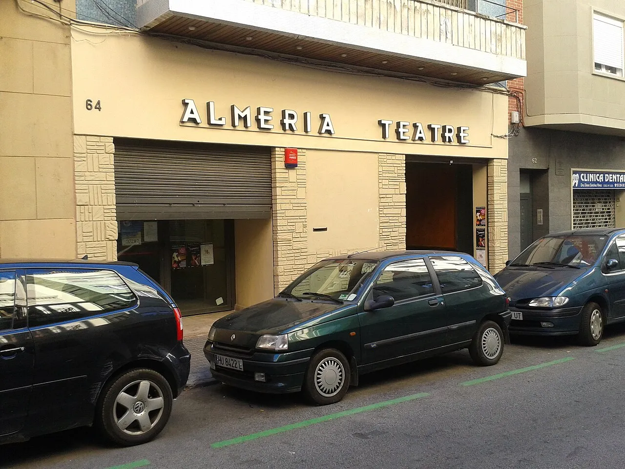 Fotografia d’arxiu de la façana de l’antic Almeria Teatre, avui Golem’s
