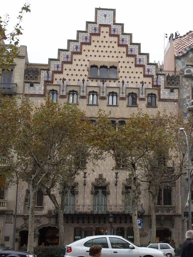 Archival photograph of Casa Amatller, Barcelona (2006)
