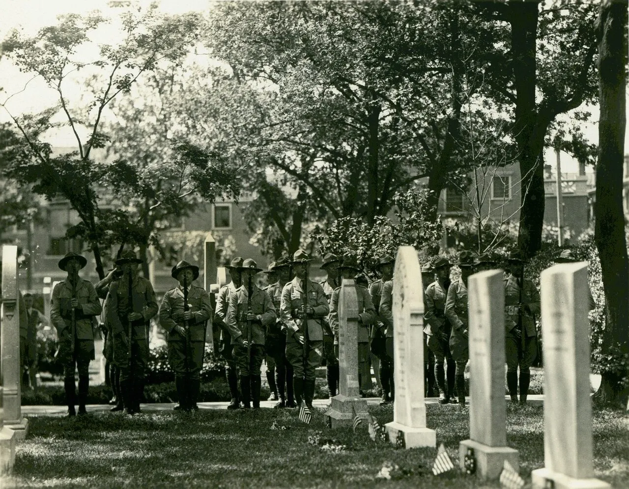 Archival photograph of Jing'an Park, Shanghai (1933)