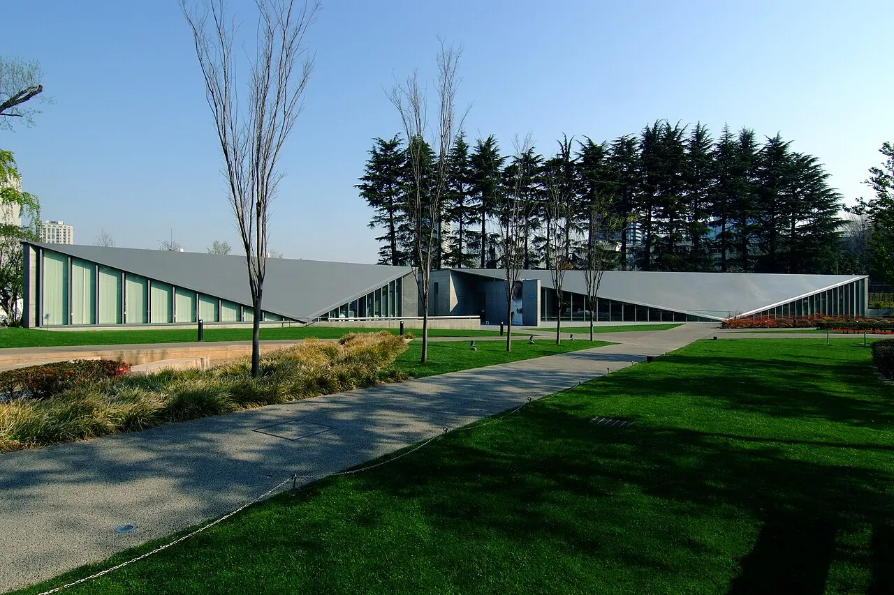 Archival photograph of 21_21 DESIGN SIGHT, Tokyo (2008)