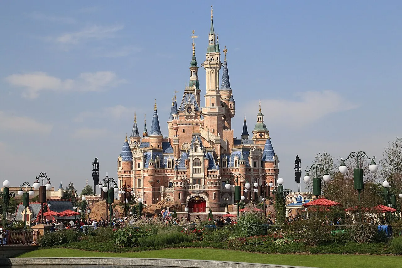 Archival photograph of Shanghai Disneyland, Shanghai (2016)