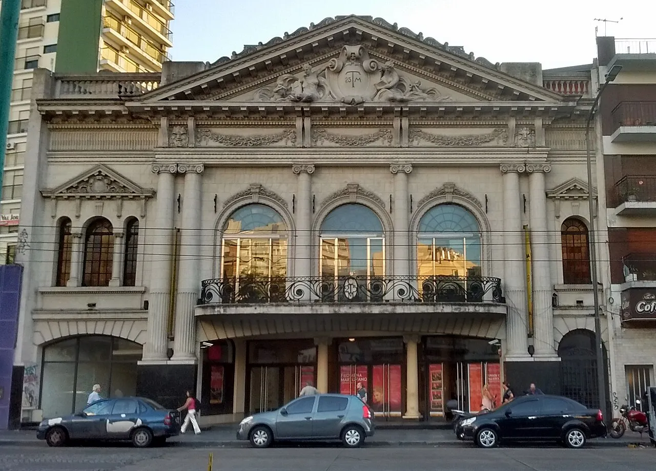 Archival photograph of Centro Cultural 25 de Mayo, Buenos Aires (2016)