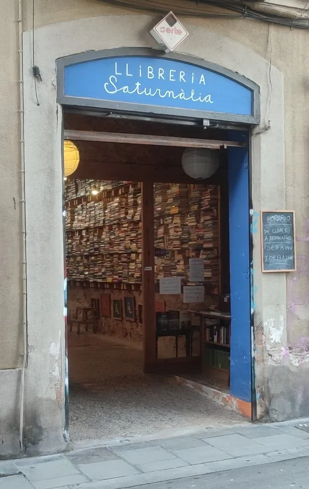 Fotografía de archivo: Librería Saturnàlia