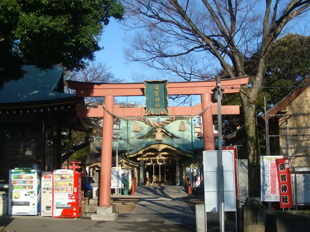 Archival photograph of Suga Shrine, Tokyo (2012)