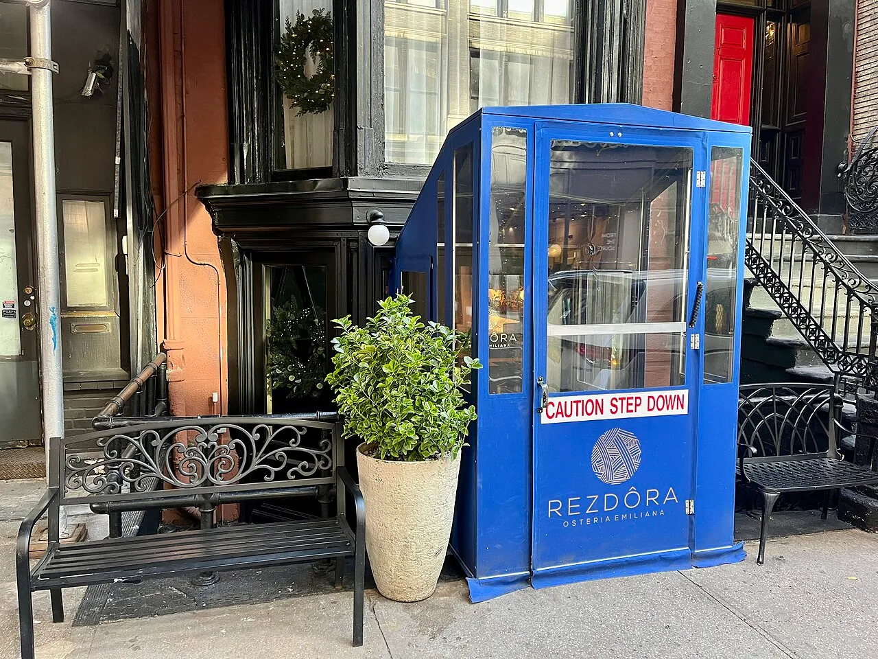 Archival photograph of Rezdôra, New York (2023)