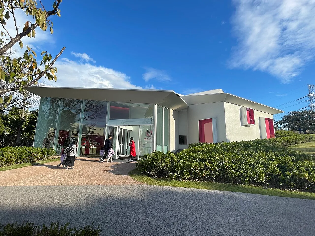Archival photograph of Kiki’s Museum of Literature, Tokyo (2023)