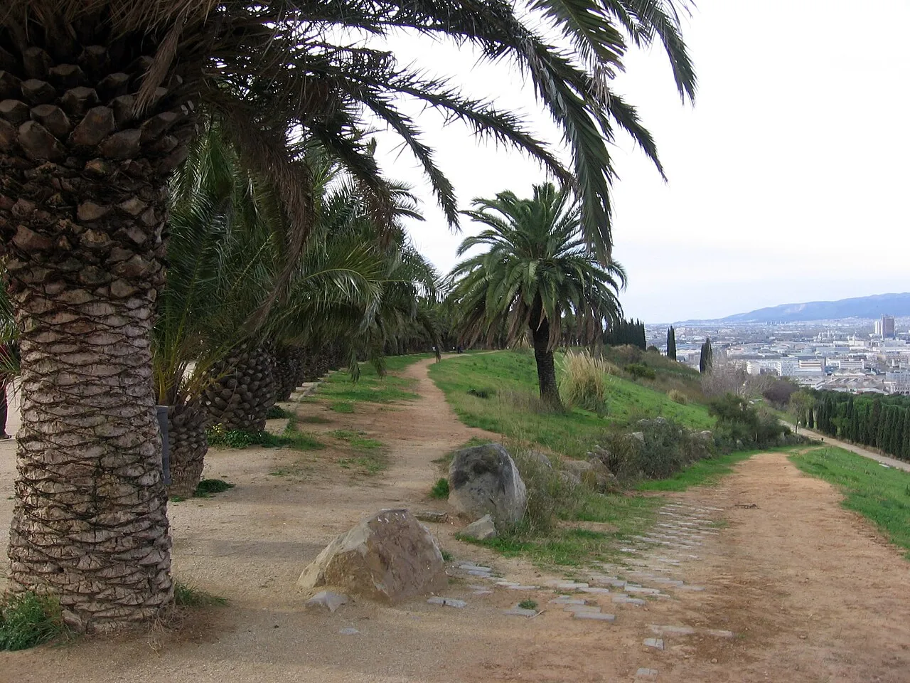 Fotografía de archivo: Parque del Mirador del Migdia