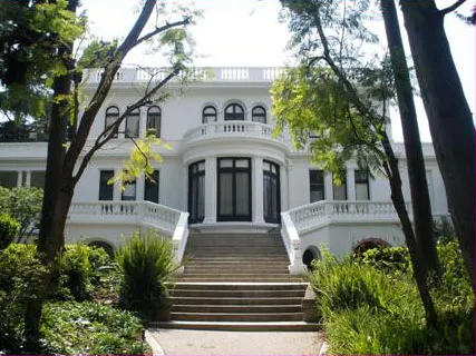Archival photograph of Pasadena Museum of History, Los Angeles (2011)