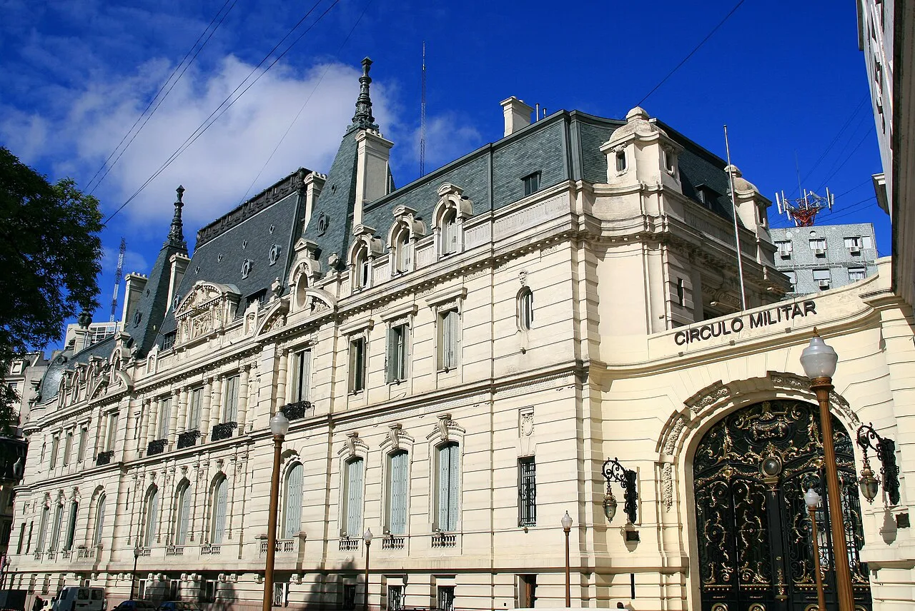Archival photograph of Palacio Paz, Buenos Aires (2008)