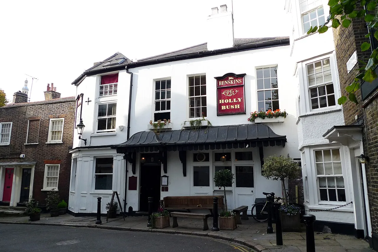 Archival photograph of The Holly Bush, London (2009)