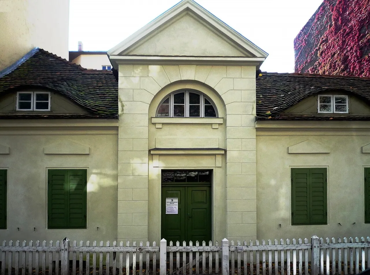 Archival photograph of Keramik-Museum Berlin, Berlin (2011)