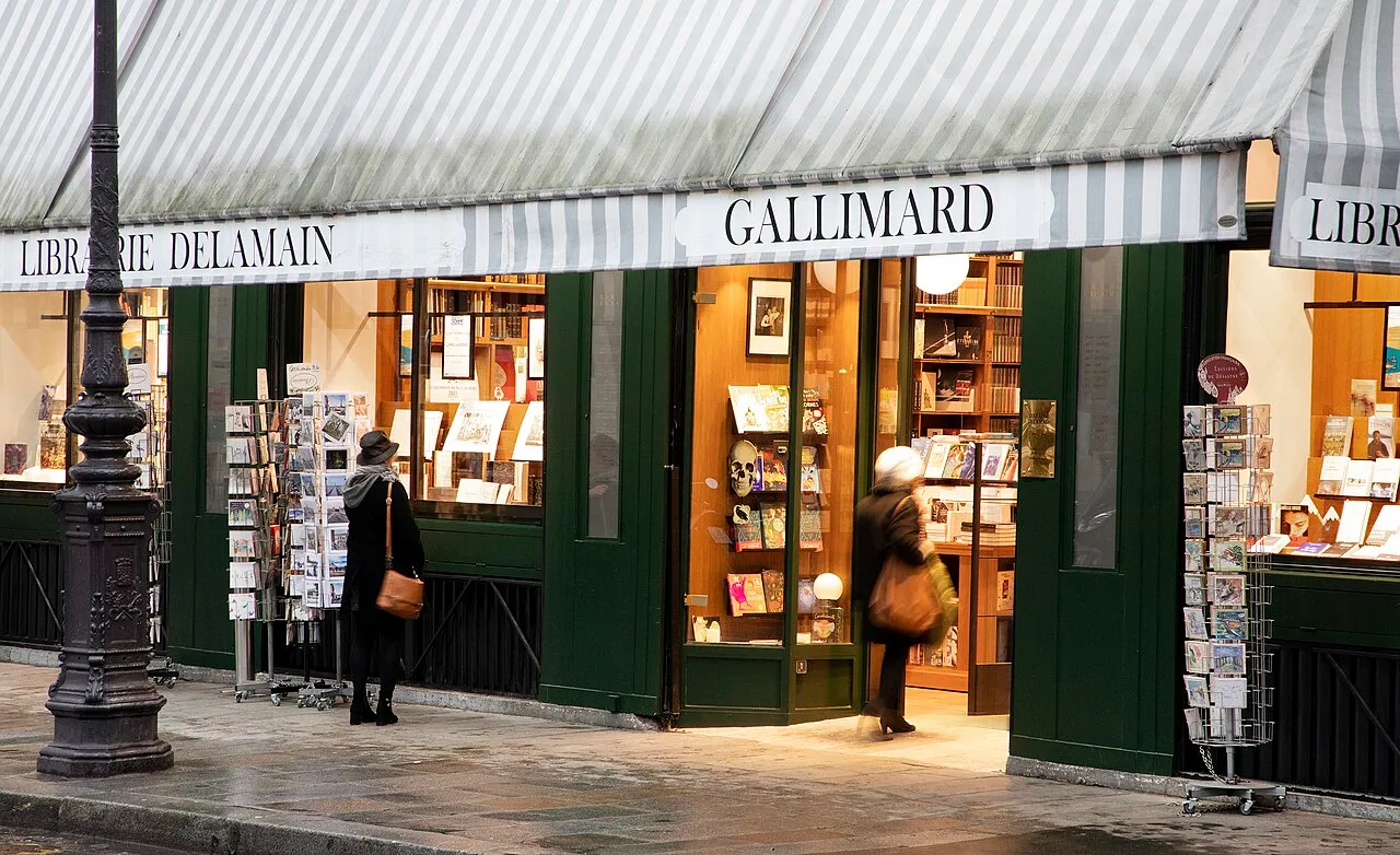 Archival photograph of Librairie Delamain, Paris (2021)