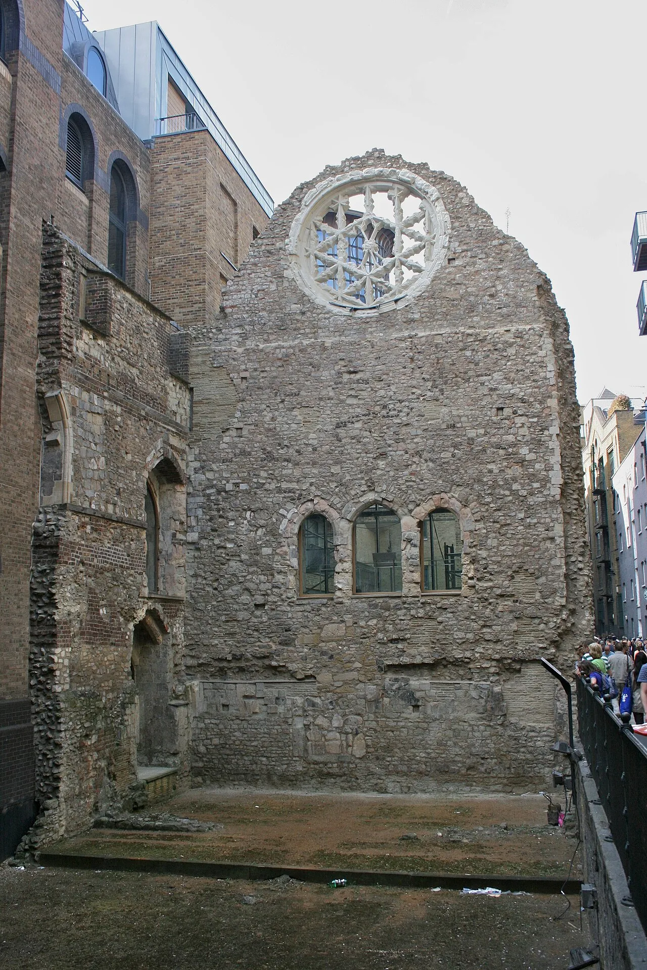Archival photograph of Winchester Palace, London (2009)