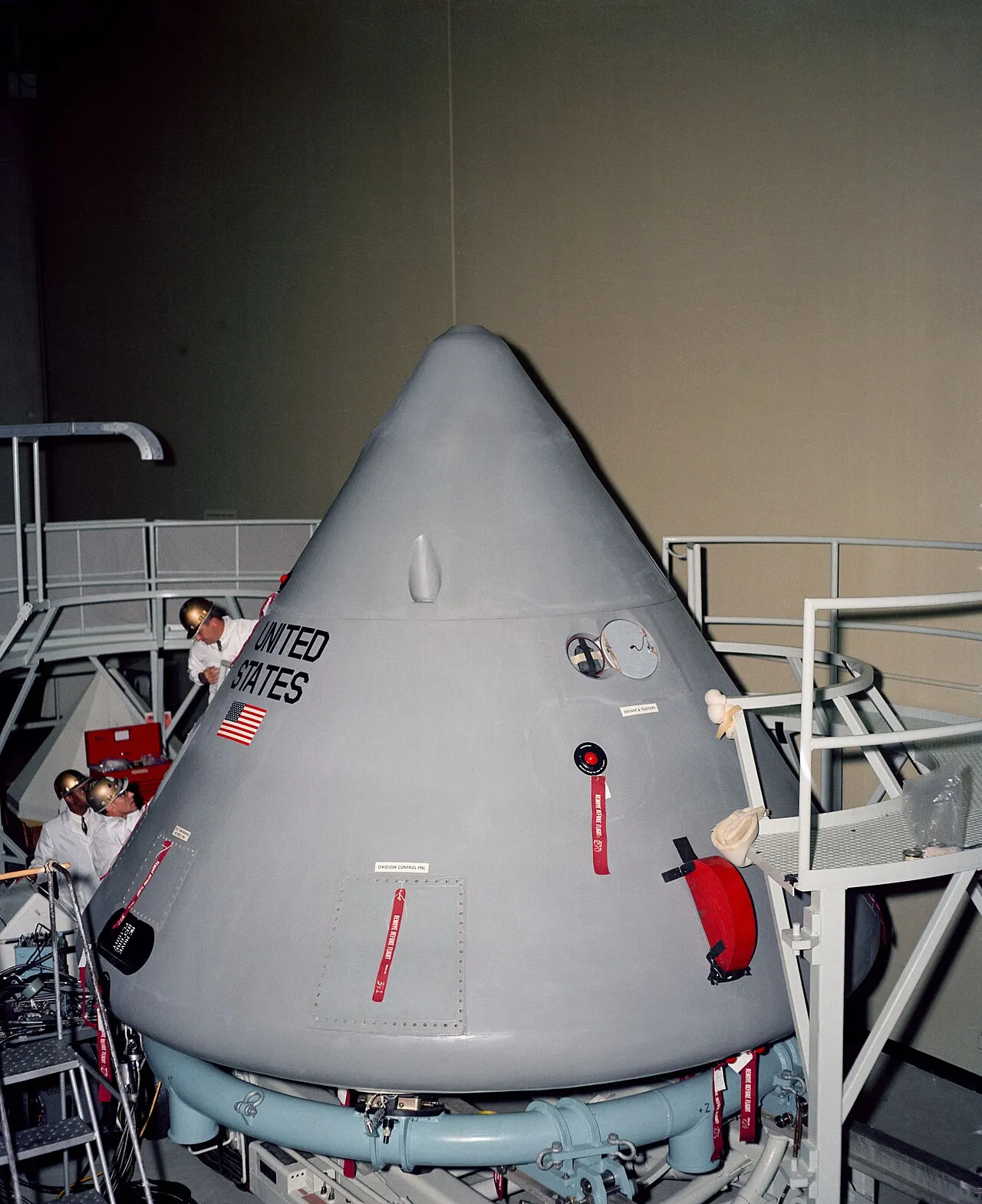 Archival photograph of Columbia Memorial Space Center, Los Angeles (1966)