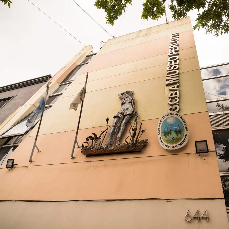 Archival photograph of Museo de Esculturas Luis Perlotti, Buenos Aires (2018)