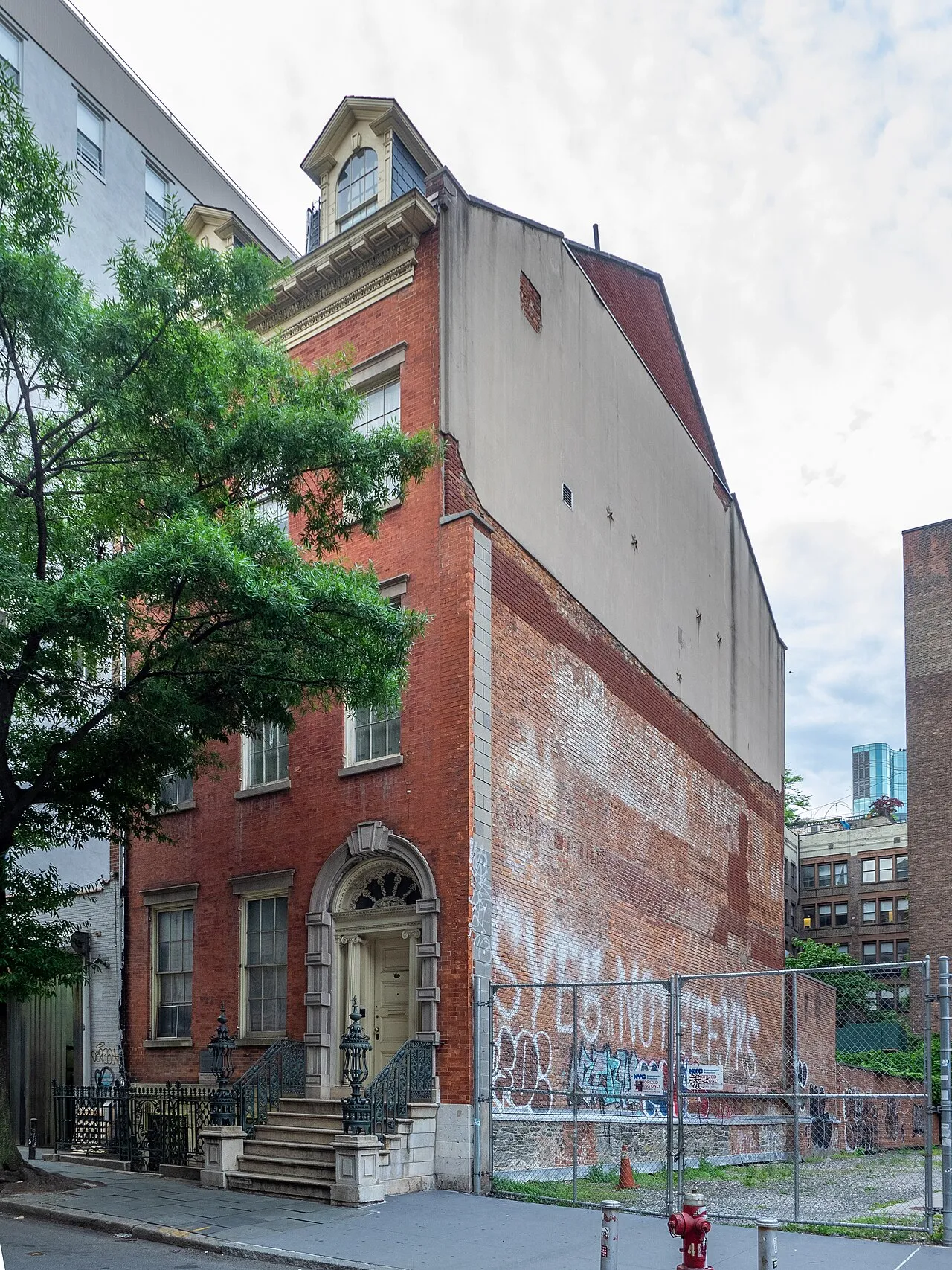 Archival photograph of Merchant’s House Museum, New York (2019)