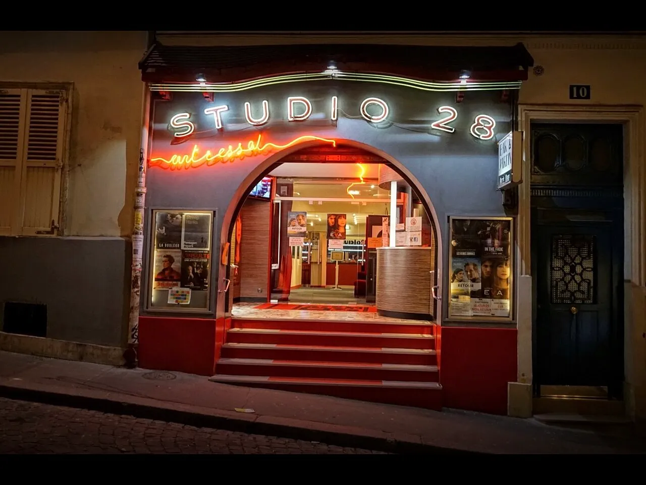 Archival photograph of Studio 28, Paris (2019)
